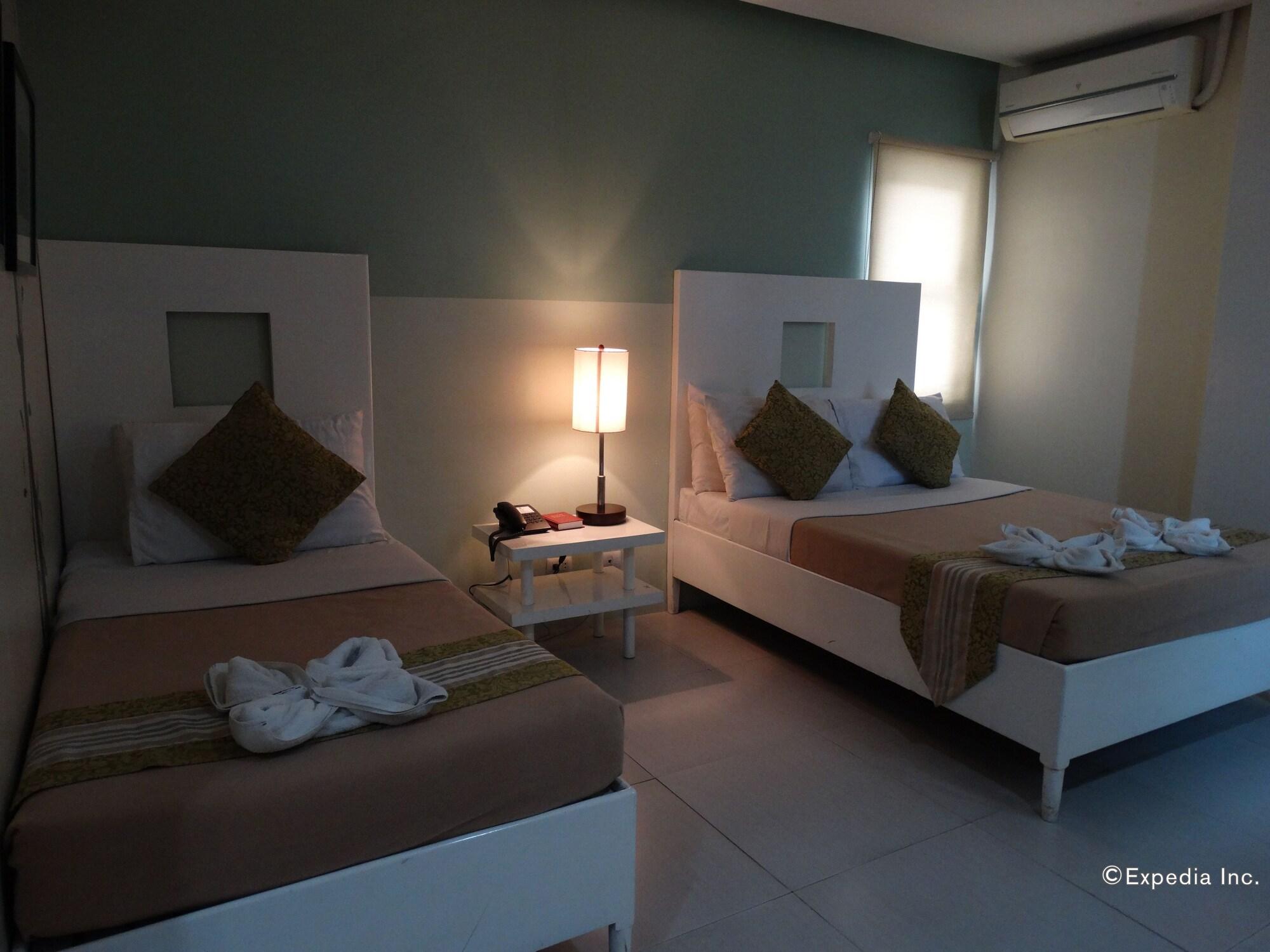 Empire Suites Hotel Puerto Princesa Exteriér fotografie