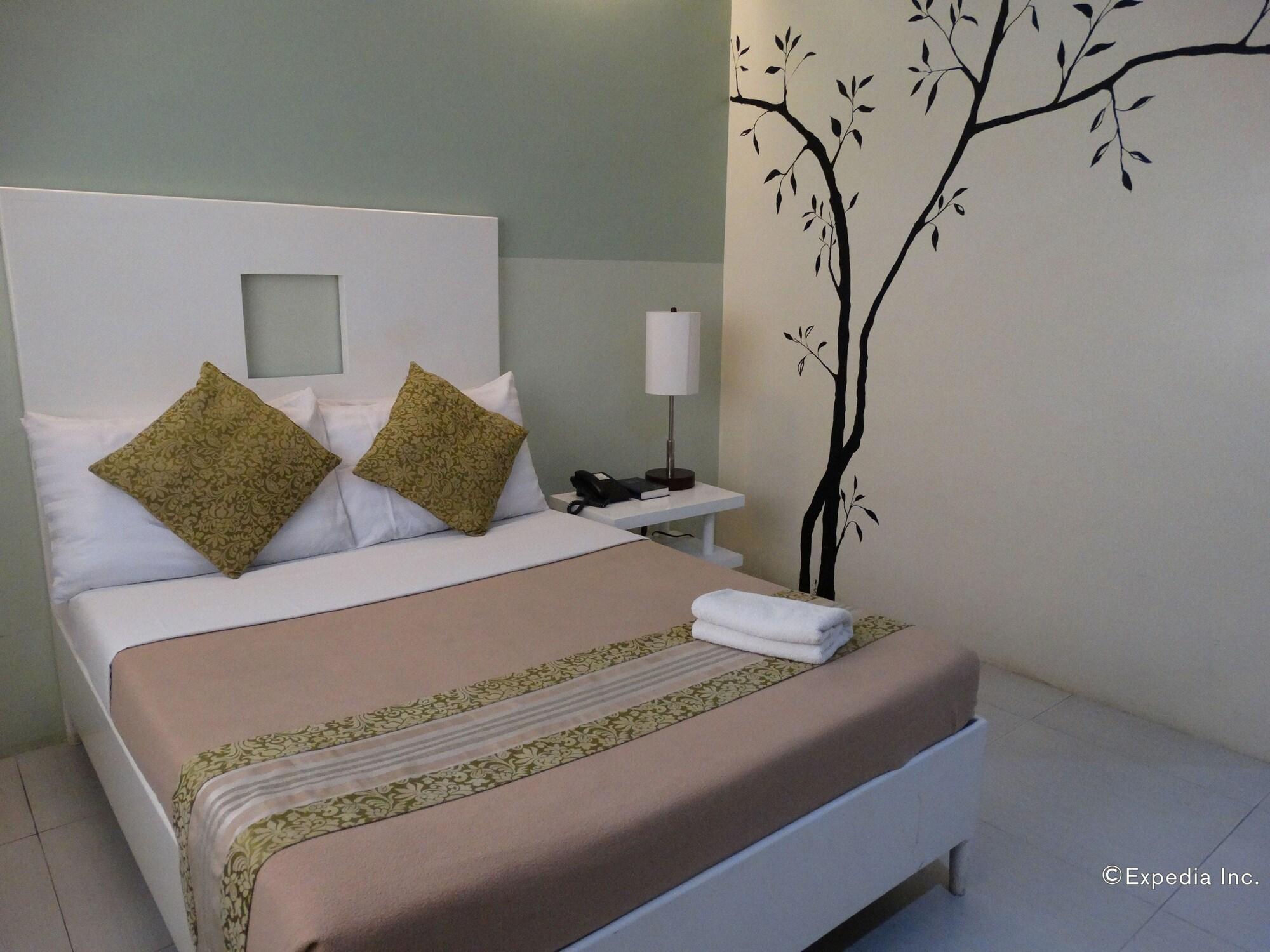 Empire Suites Hotel Puerto Princesa Exteriér fotografie