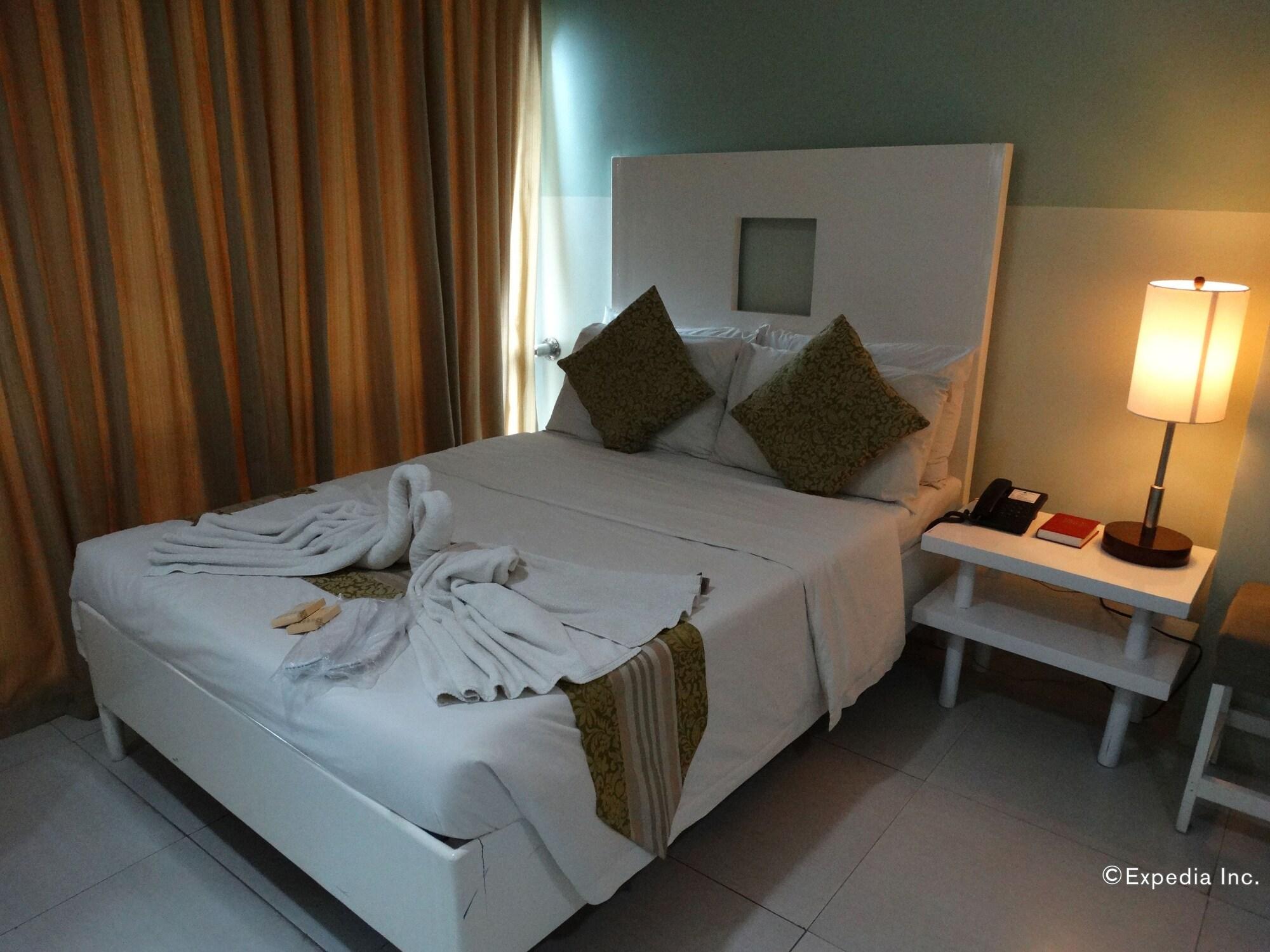 Empire Suites Hotel Puerto Princesa Exteriér fotografie