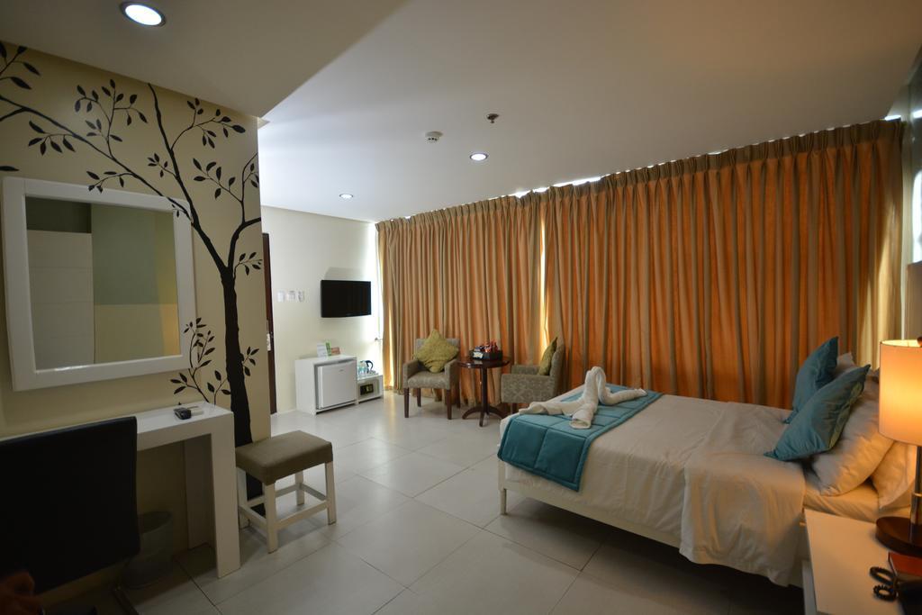 Empire Suites Hotel Puerto Princesa Exteriér fotografie